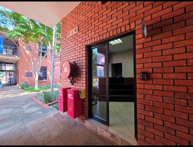 BUSINESS FOR SALE IN DIE HOEWES